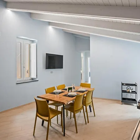 Palazzo Lucia Apartamento *